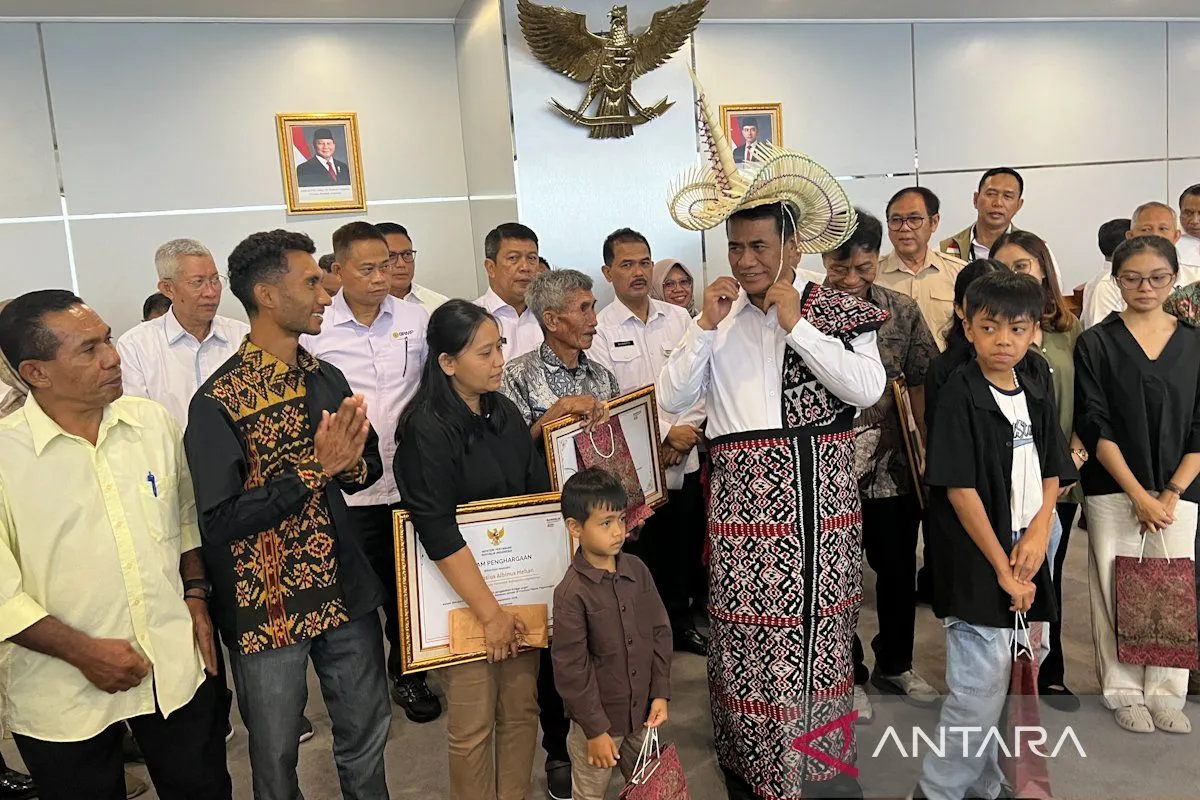 Bulog Beri Pekerjaan kepada Tiga Anggota Keluarga ASN Korban Penembakan di Jayawijaya
